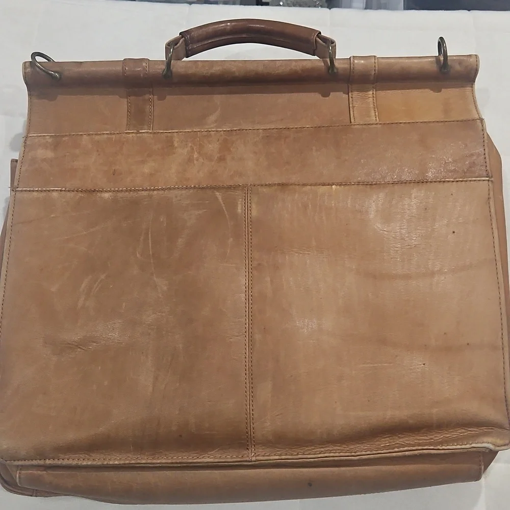 VINT. LIGHT BROWN LEATHER WILSON PELLE STUDIO BRIEFCASE